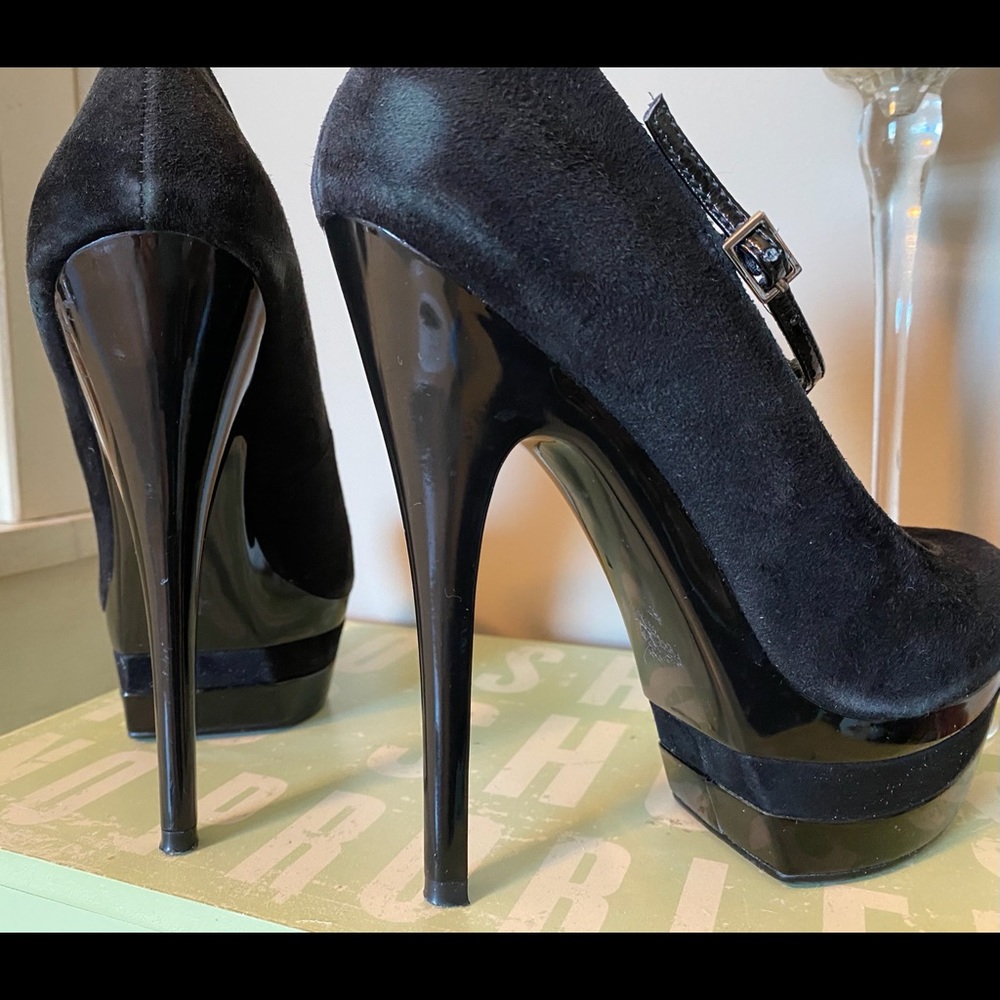T-front Platform Stilettos - Picture 2 of 8